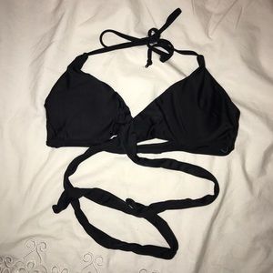 BLACK WRAP BIKINI TOP